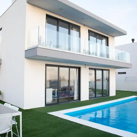 Premier Palaca Ground Floor, Walk To Reserve, Riberira D'iilas, Town Of Ribamar Appartamento