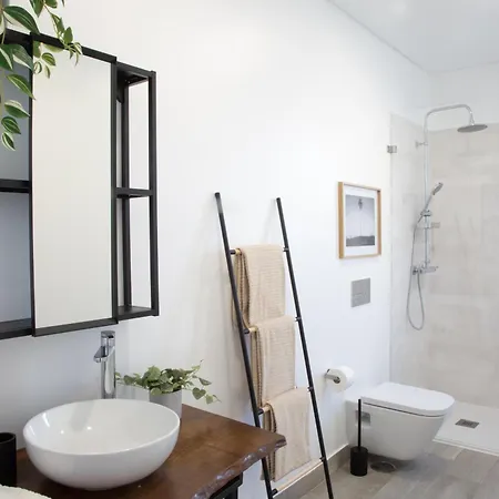 Premier Palaca - Ground Floor, Walk To Reserve & Town