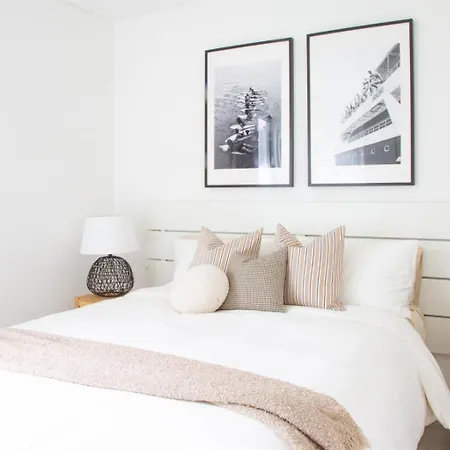 Premier Palaca Ground Floor, Walk To Reserve, Riberira D'iilas, Town Of Ribamar Apartamento *