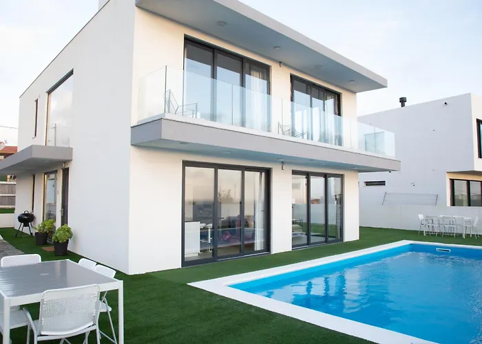 Premier Palaca Ground Floor, Walk To Reserve, Riberira D'iilas, Town Of Ribamar Appartement