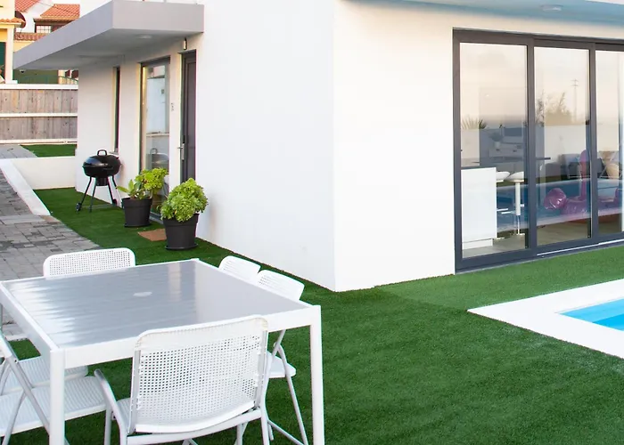 Premier Palaca Ground Floor, Walk To Reserve, Riberira D'iilas, Town Of Ribamar Appartement Santo Isidoro