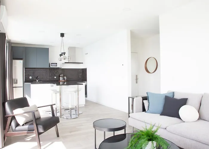 Premier Palaca Ground Floor, Walk To Reserve, Riberira D'iilas, Town Of Ribamar