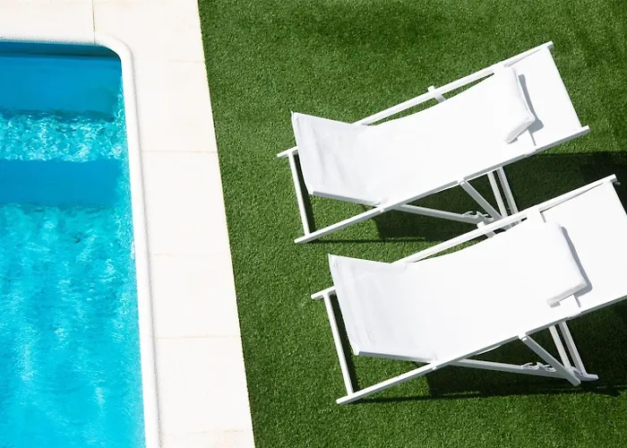Appartement Premier Palaca Ground Floor, Walk To Reserve, Riberira D'iilas, Town Of Ribamar Santo Isidoro