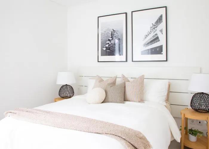 Premier Palaca Ground Floor, Walk To Reserve, Riberira D'iilas, Town Of Ribamar Appartement *